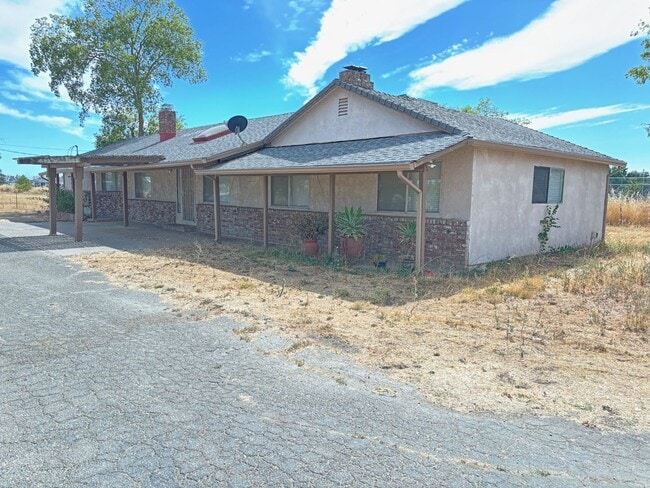 Building Photo - REDUCED!!!!