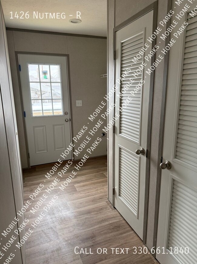 Building Photo - 1426 Nutmeg-R