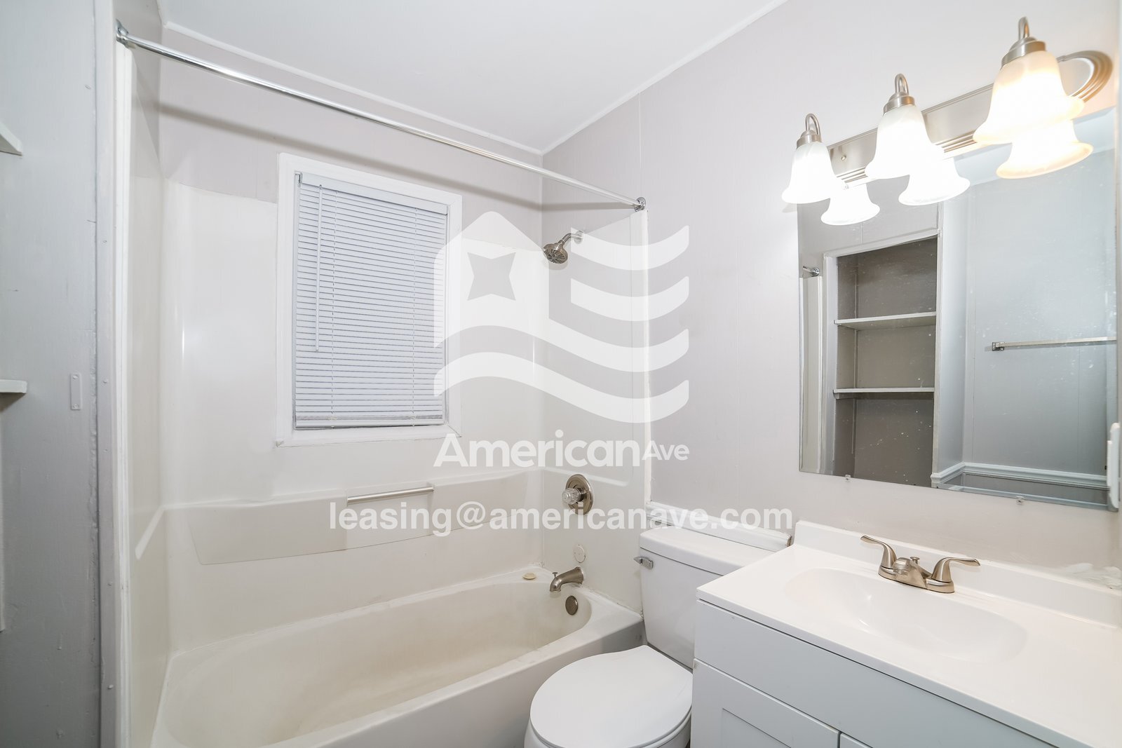 Building Photo - 2647 W Nebraska Ave