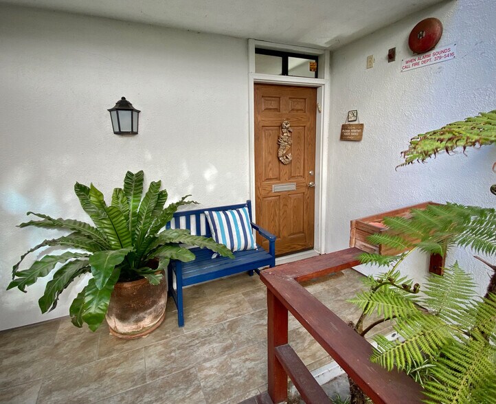 Front entrance to the unit - 665 The Village