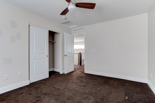 Building Photo - 9020 Nopah Peak Ct