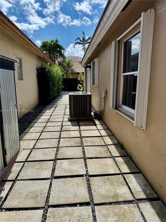 Building Photo - 9970 NW 32nd St