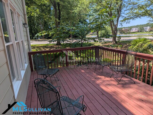 Building Photo - 4101 Grove Ridge Dr