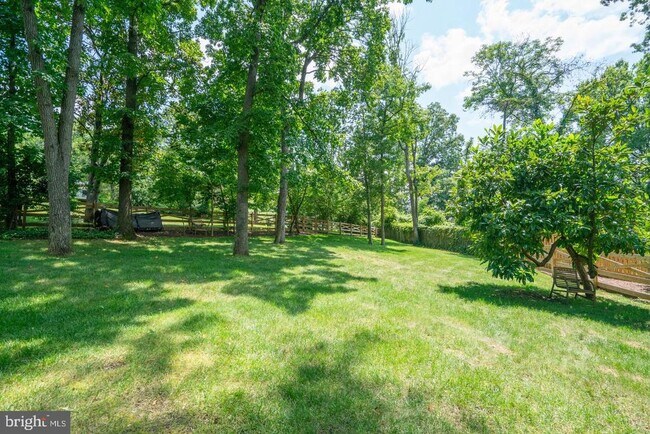 Building Photo - 3614 Tupelo Pl