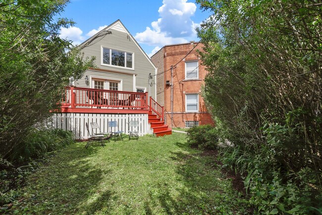 Building Photo - 4451 N Tripp Ave