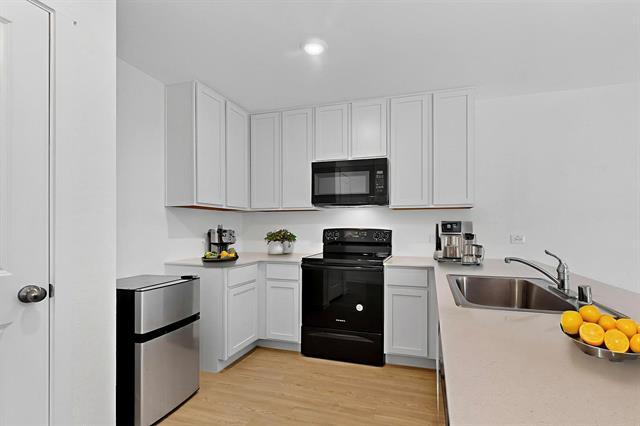 Building Photo - 6739 Highlands St