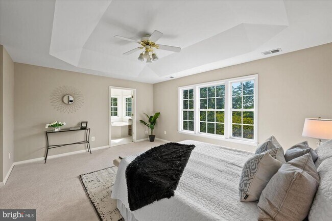 Building Photo - 13438 Burrough Farm Dr