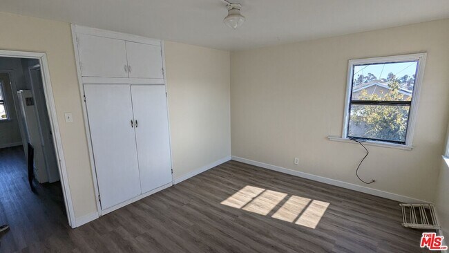 Building Photo - 832 W Imperial Hwy