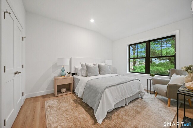 Building Photo - 131 Beach Rd