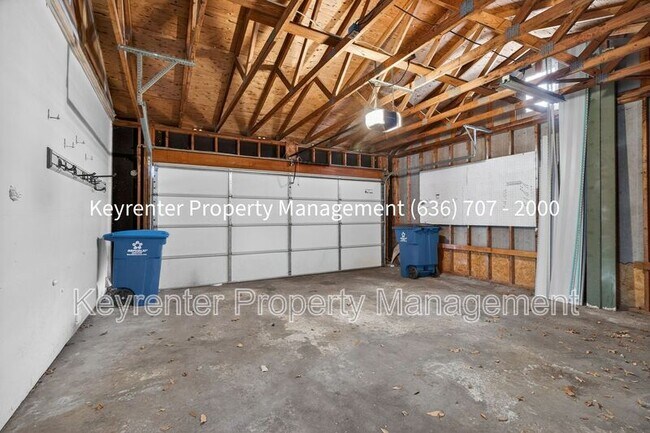 Building Photo - 1476 Shadow Wood Dr