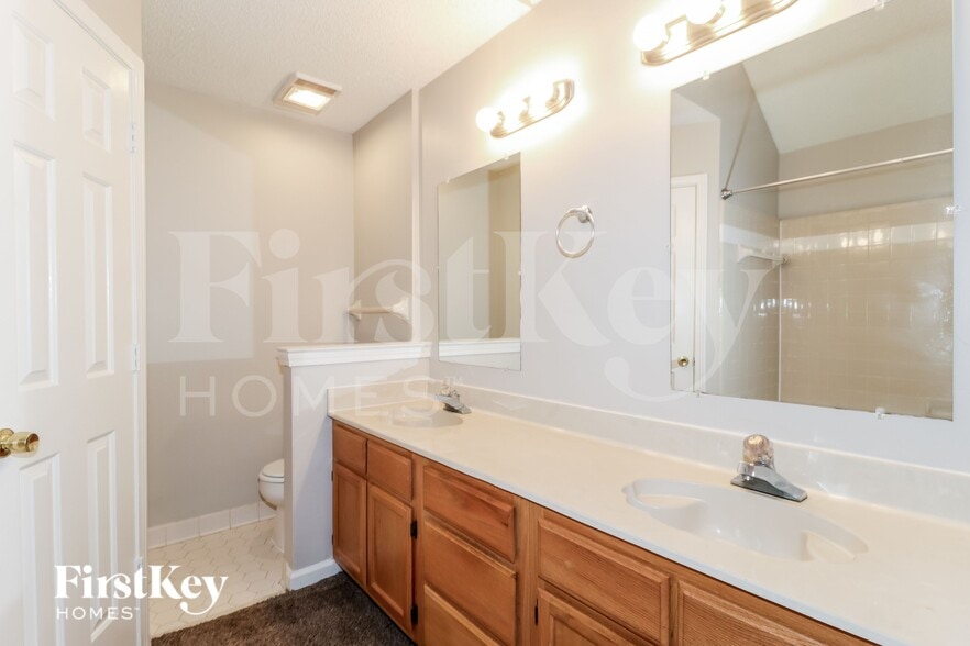 Building Photo - 7367 Old Dominion Ct