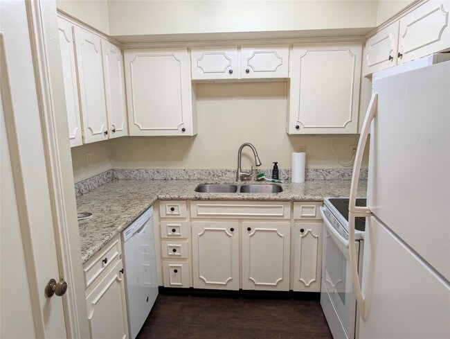 Building Photo - 5050 Ambassador Way