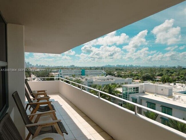 Building Photo - 9225 Collins Ave