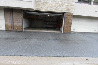 Building Photo - 1137 Rosecrans Ave