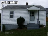 Building Photo - 1284 Harding Rd