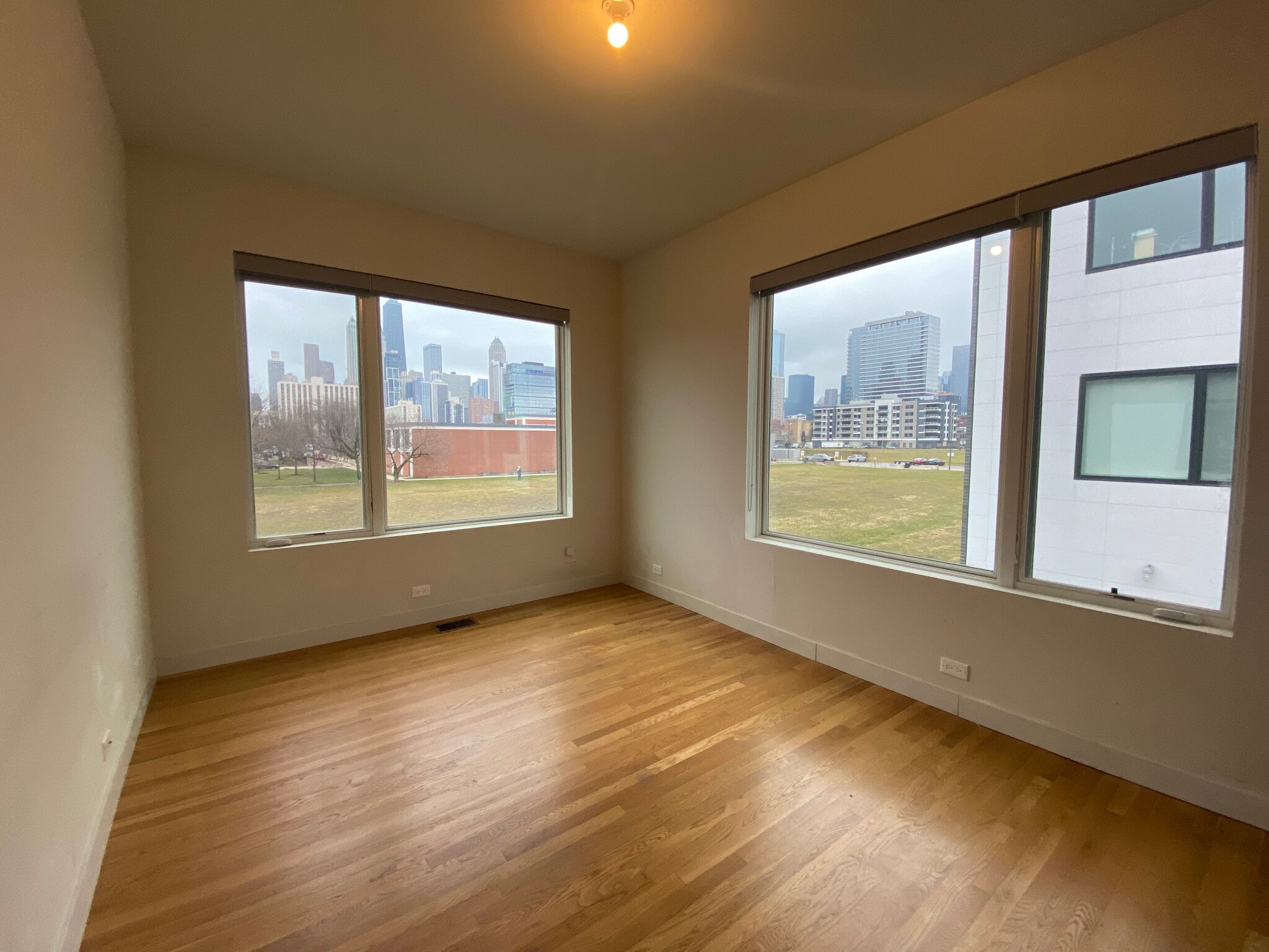2nd Floor Bedroom 1 - 435 W Hobbie St