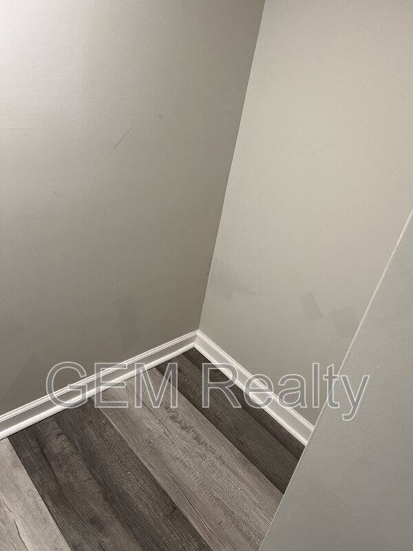 Building Photo - 9248 Kings Hwy