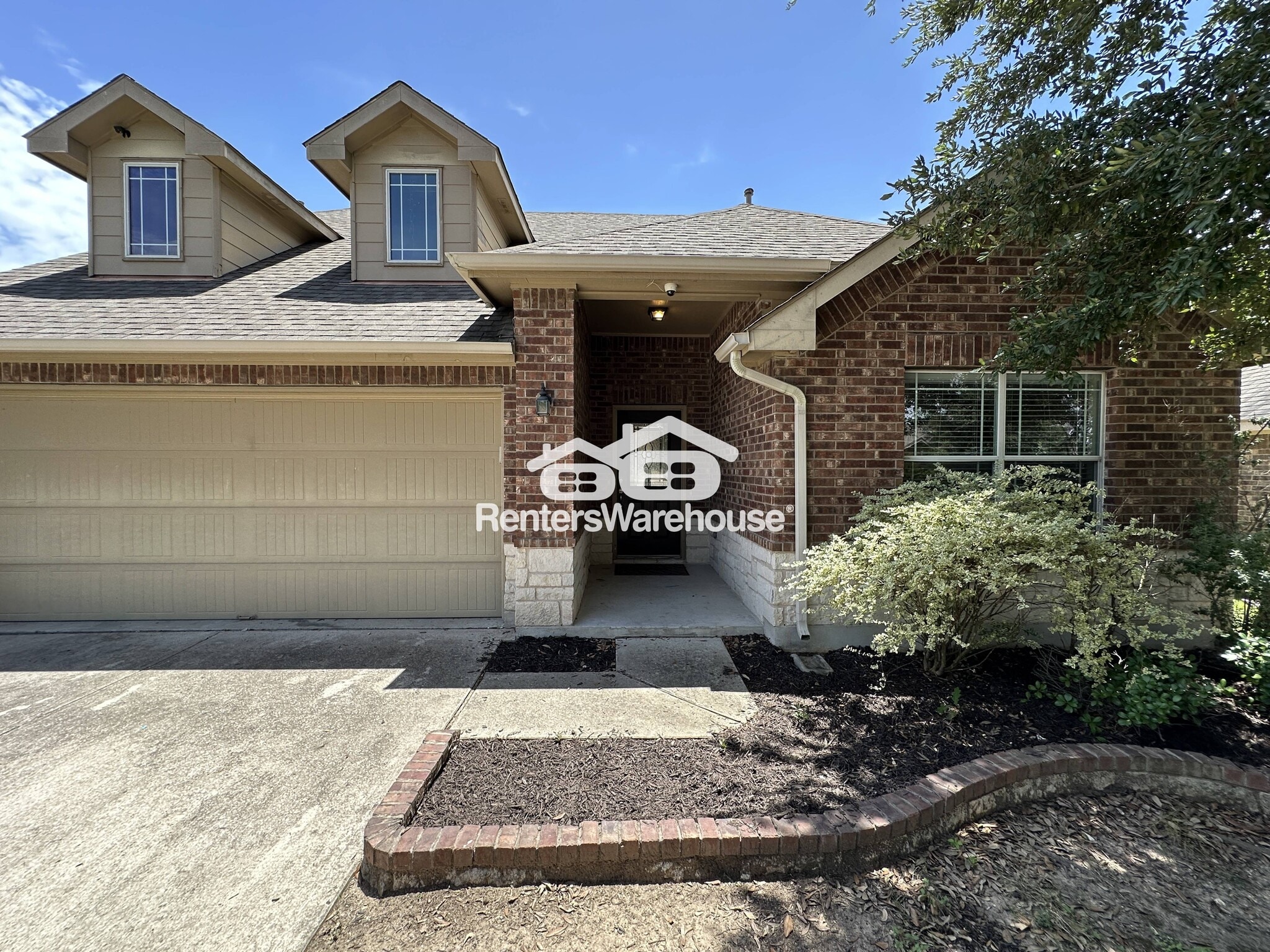 Building Photo - 155 Birdwell Ln