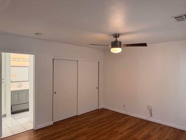 Building Photo - 51905 Avenida Velasco