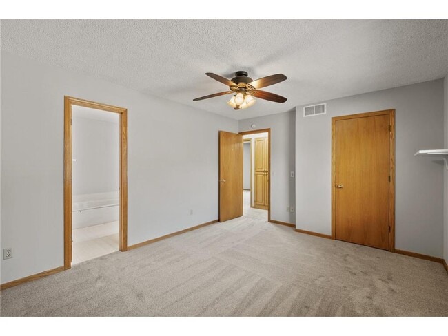 Building Photo - 17245 33rd Ave N