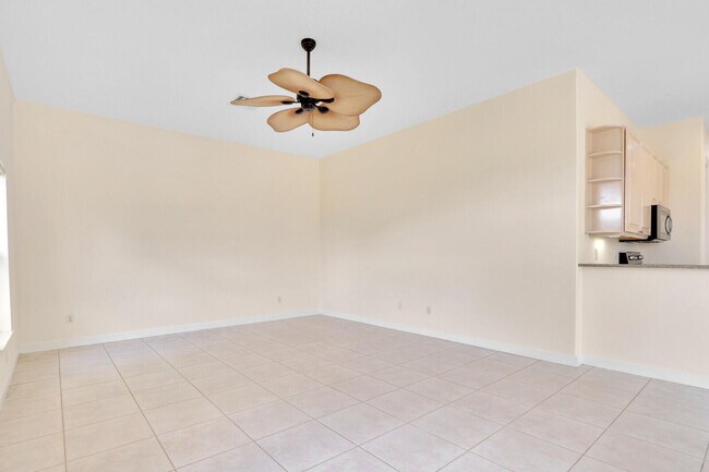 Building Photo - 1252 SW Bent Pine Cove