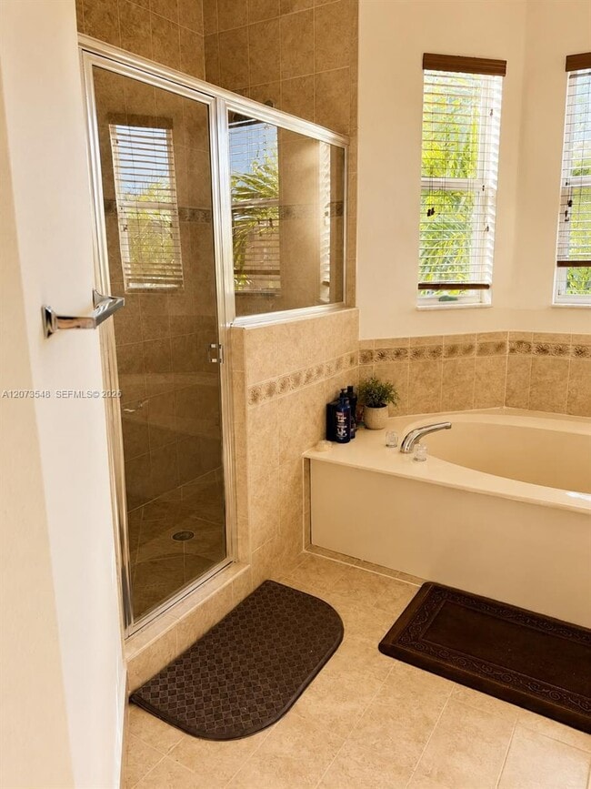 Building Photo - 2700 SW 156th Pl