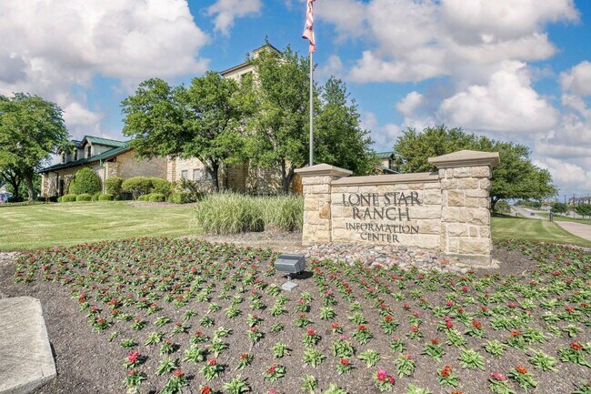 Building Photo - Welcome to this beautiful 4-bedroom, 3.5-b...