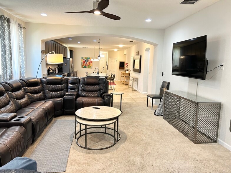Building Photo - 411 Citrus Ridge Dr