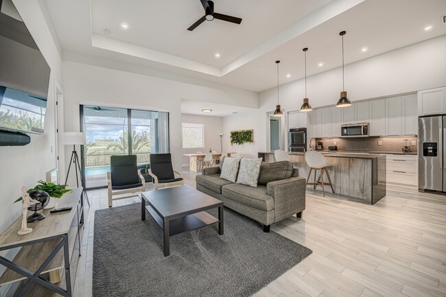 Building Photo - 3432 SW 8th St