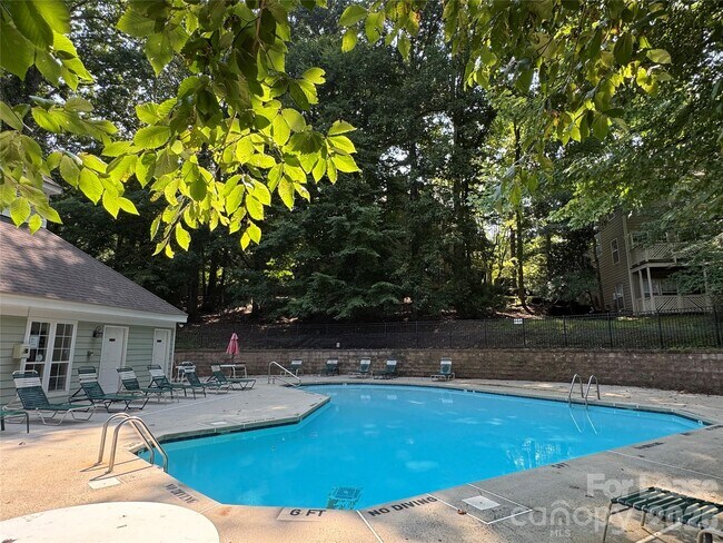 Building Photo - 6523 Clavell Ln