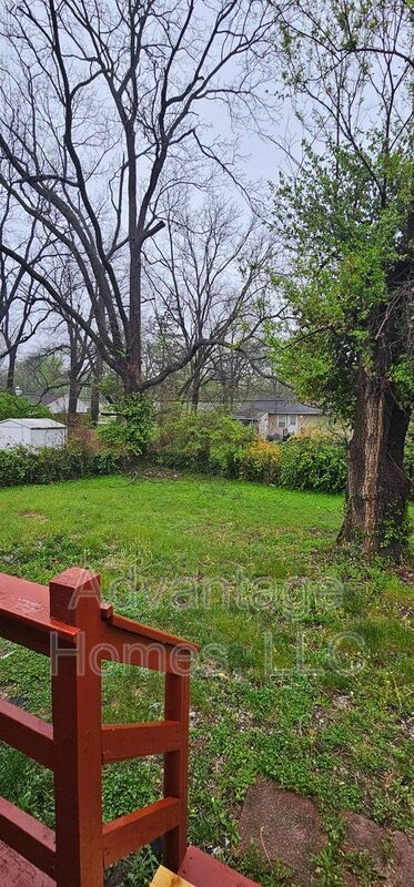 Building Photo - 11410 Palmer Ave