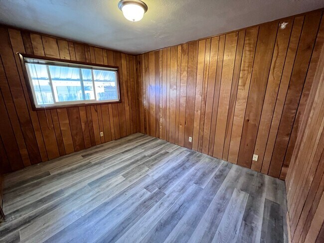 Building Photo - Well Located Home Near The University of T...
