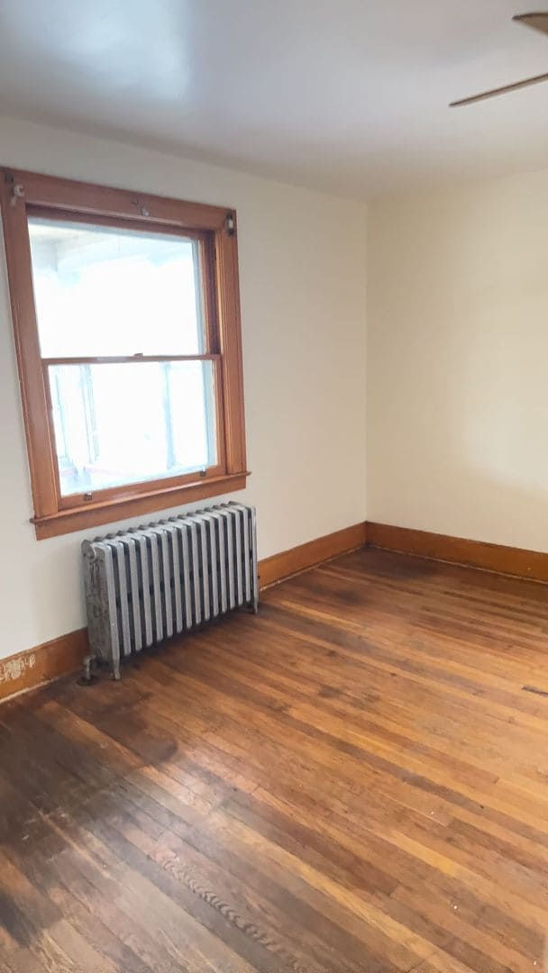 Building Photo - 704-706 Cypress Ave