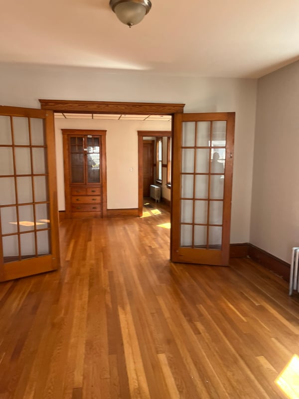 Building Photo - 117 Perry Ave