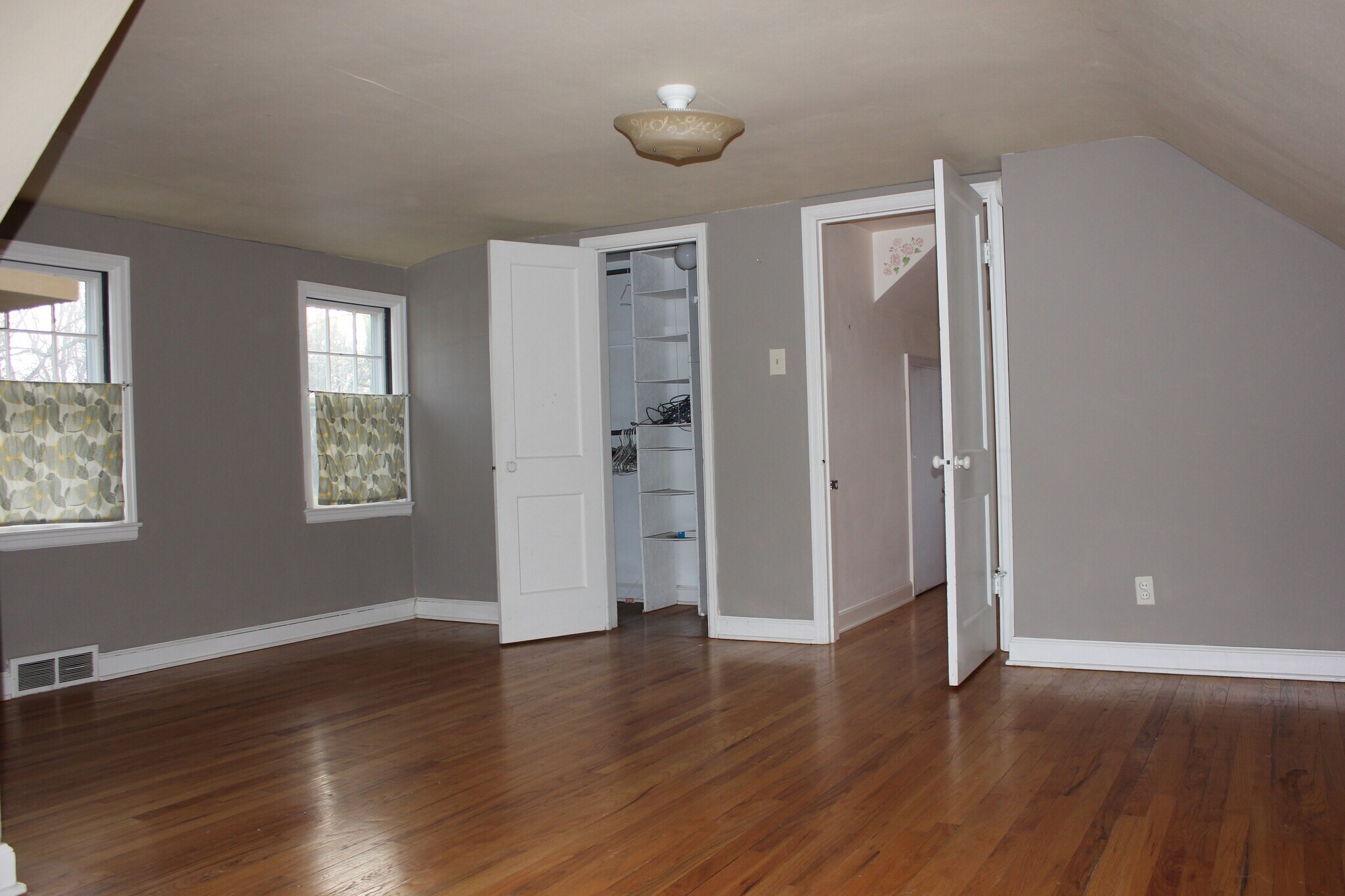 Second floor bedroom (view 2) - 2902 Wood Street