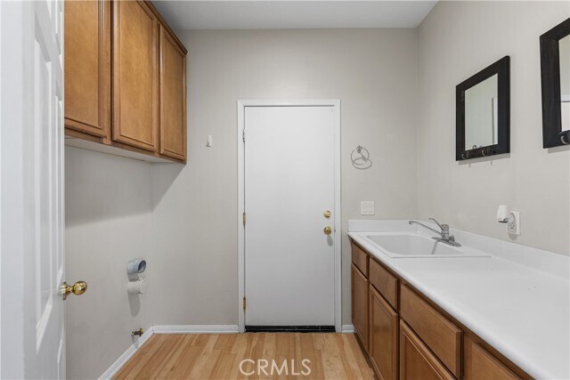 Building Photo - 39951 Capland Dr