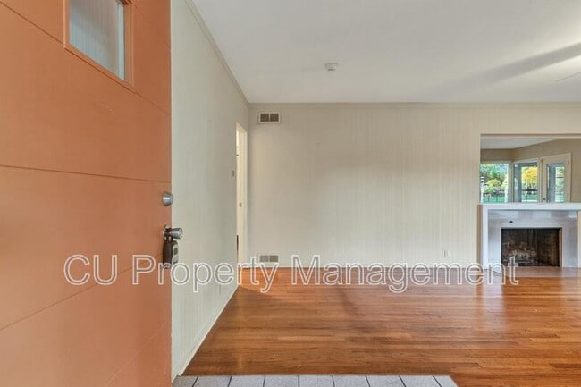 Building Photo - 202 W Indiana Ave