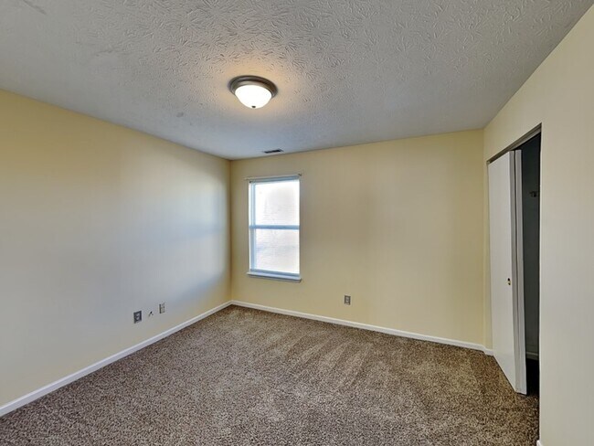 Building Photo - 11324 Water Birch Dr