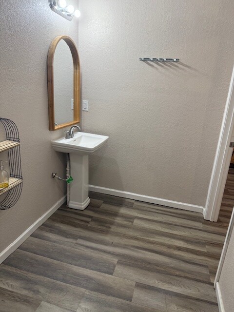 Building Photo - 214 Main St