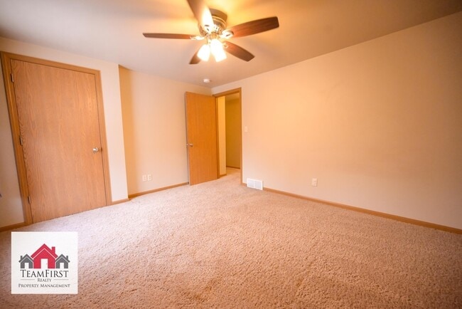 Building Photo - 2135 S Broadway