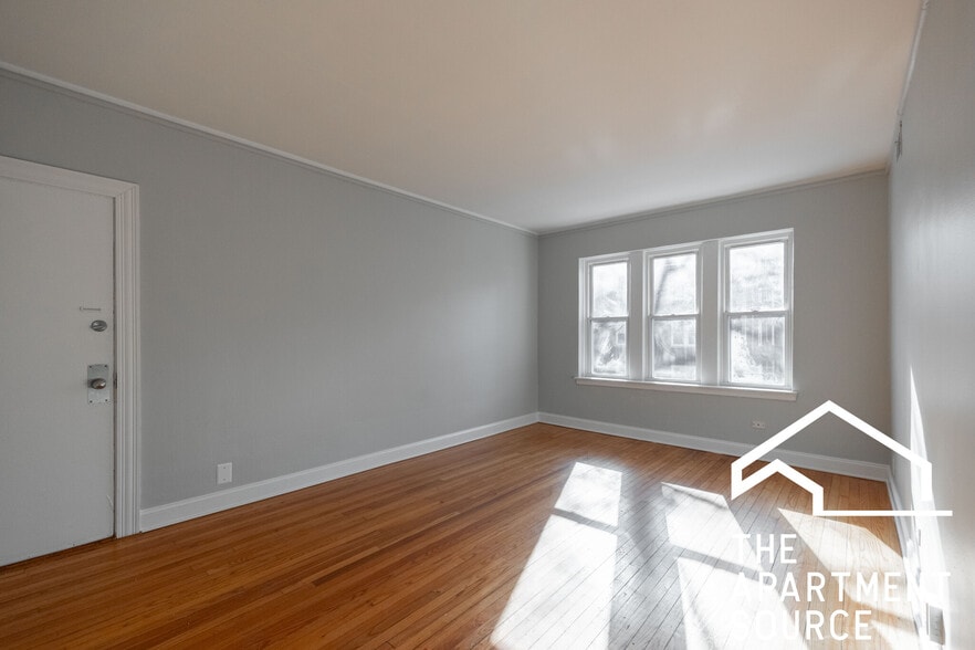 Building Photo - 2007 W Jarvis Ave