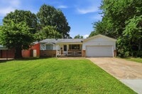 Building Photo - 3 Bed | 1 Bath | Close to Downtown Tulsa