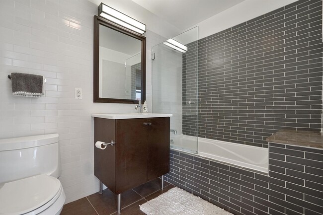 Building Photo - 25 McWilliams Pl