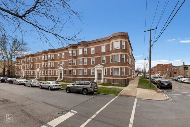 Building Photo - 7643 S Stewart Ave Chicago, IL 60620