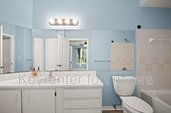 Building Photo - 11530 Villa Grand