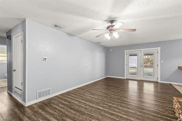 Building Photo - 524 Patterson Dr