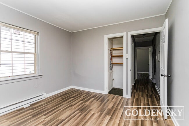 Building Photo - 1516 Wheeling Ave