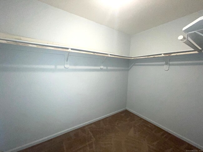 Building Photo - 307 Willow Springs
