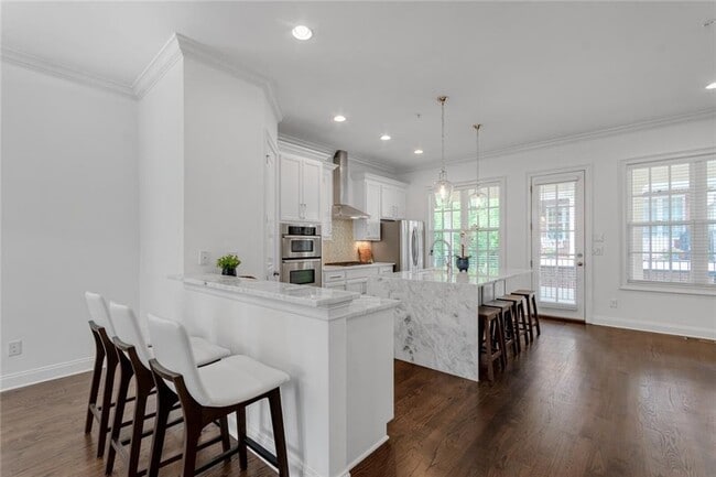 Building Photo - 1260 Lullwater Park Cir
