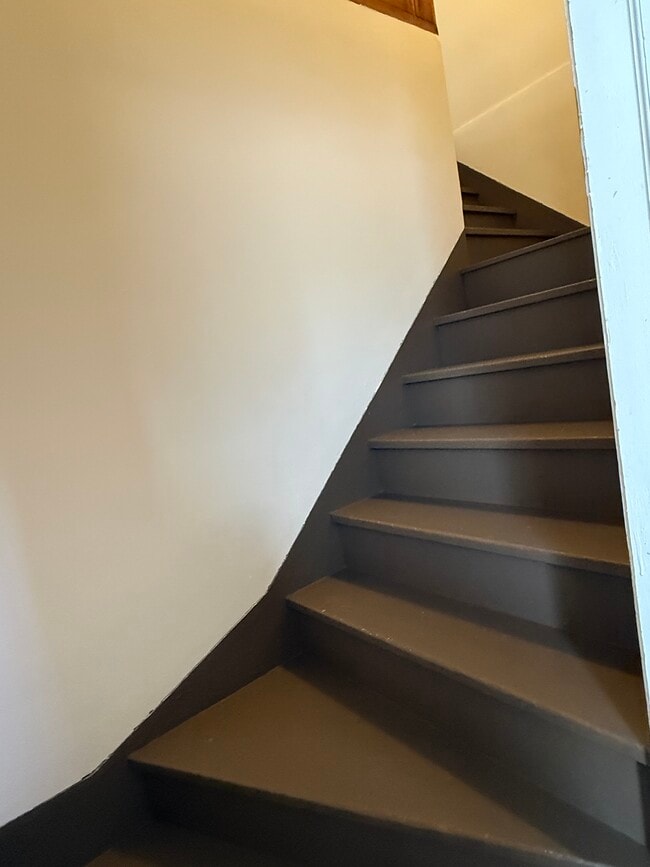 Building Photo - 1116 W 94th St